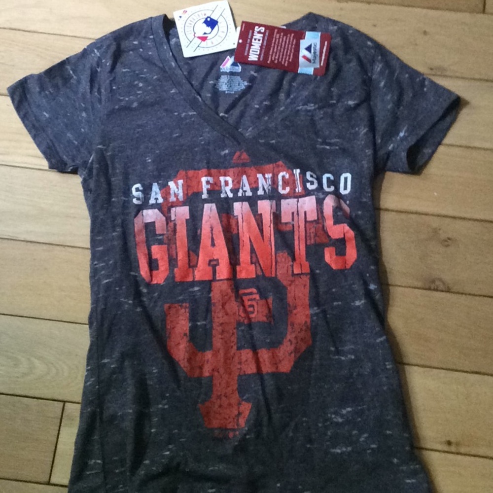 SF Giants women’s tee shirt size small